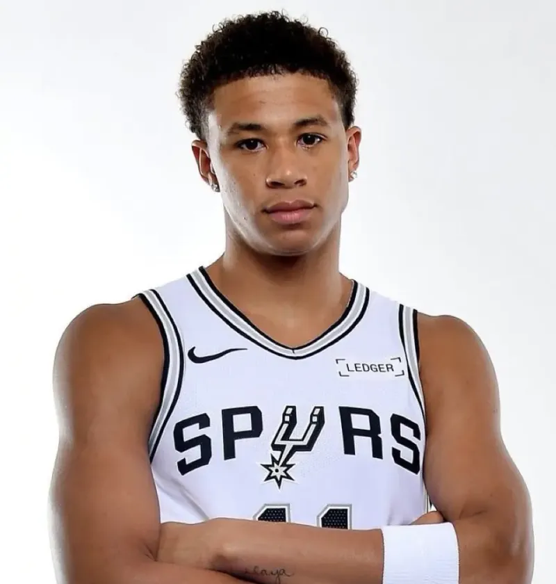 赛事直播-米奇谈卡特-布莱恩特：他投篮充满自信，我们需要他这样打